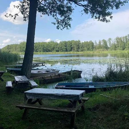 Alt Krassow Lakeside Retreat Apartment *