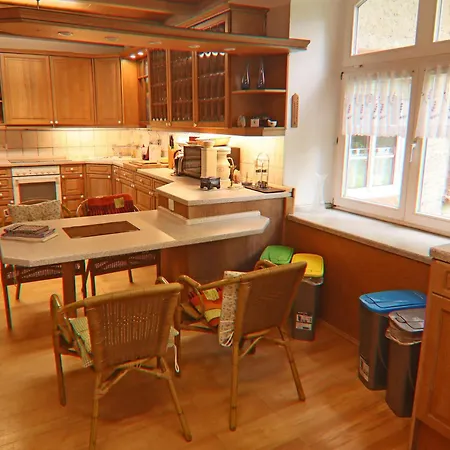 Apartment Im Gutshaus Alt Krassow Inmitten Der Lalendorf