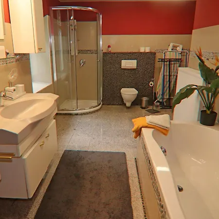 Alt Krassow Lakeside Retreat *