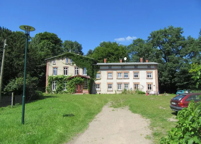 Alt Krassow Lakeside Retreat *